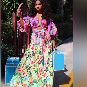 L'ATISTE Vibrant Floral Maxi Dress